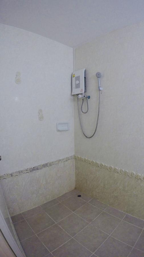 P.A. Ville Hotel ナコンサワン エクステリア 写真